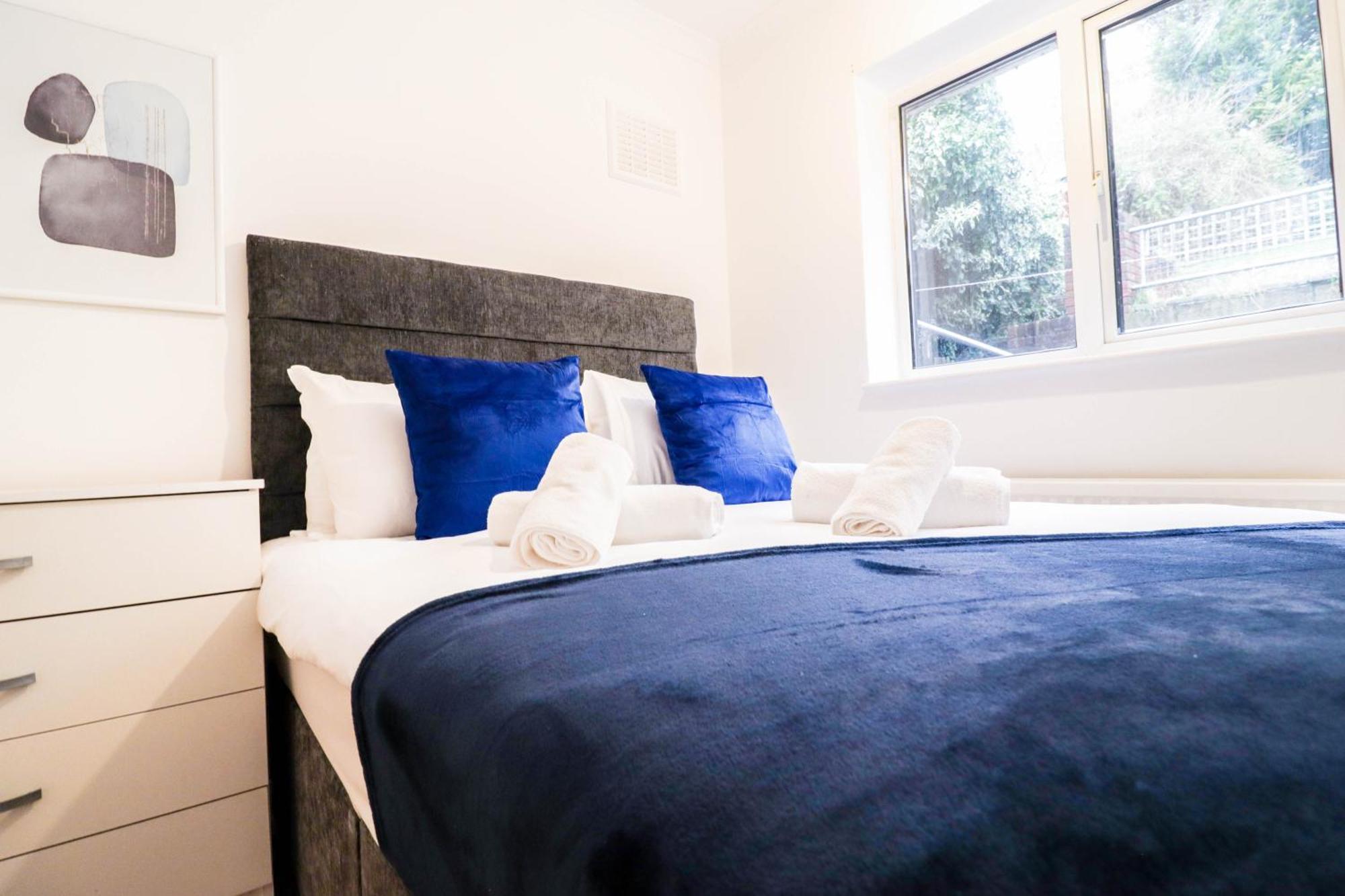 Appartamento Affordable-contractor 5 Bed House With Driveway! Luton (Bedfordshire)