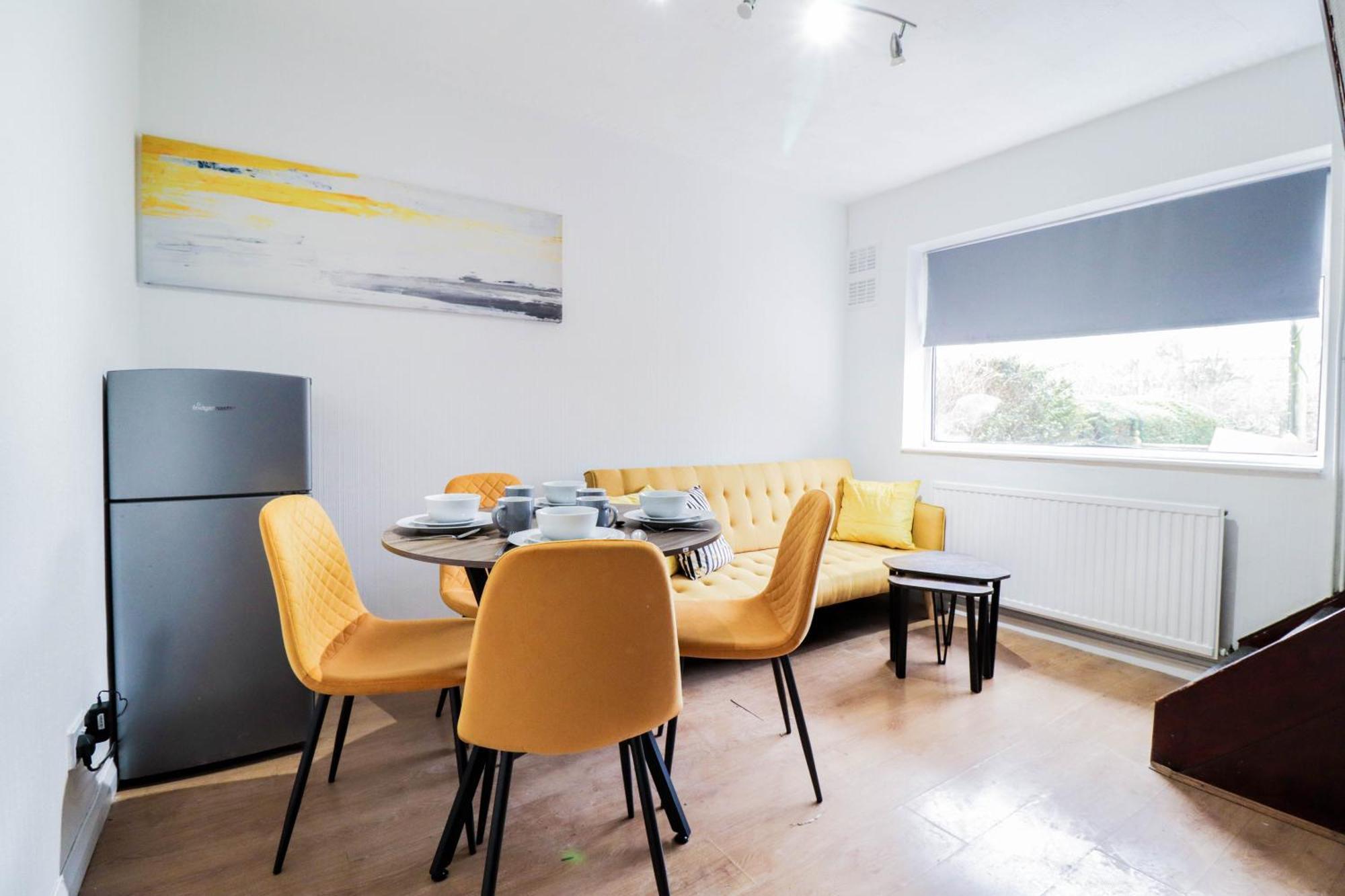 Appartamento Affordable-contractor 5 Bed House With Driveway! Luton (Bedfordshire)